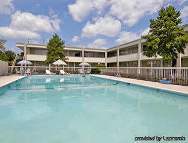 Days Inn By Wyndham Washington Extérieur photo